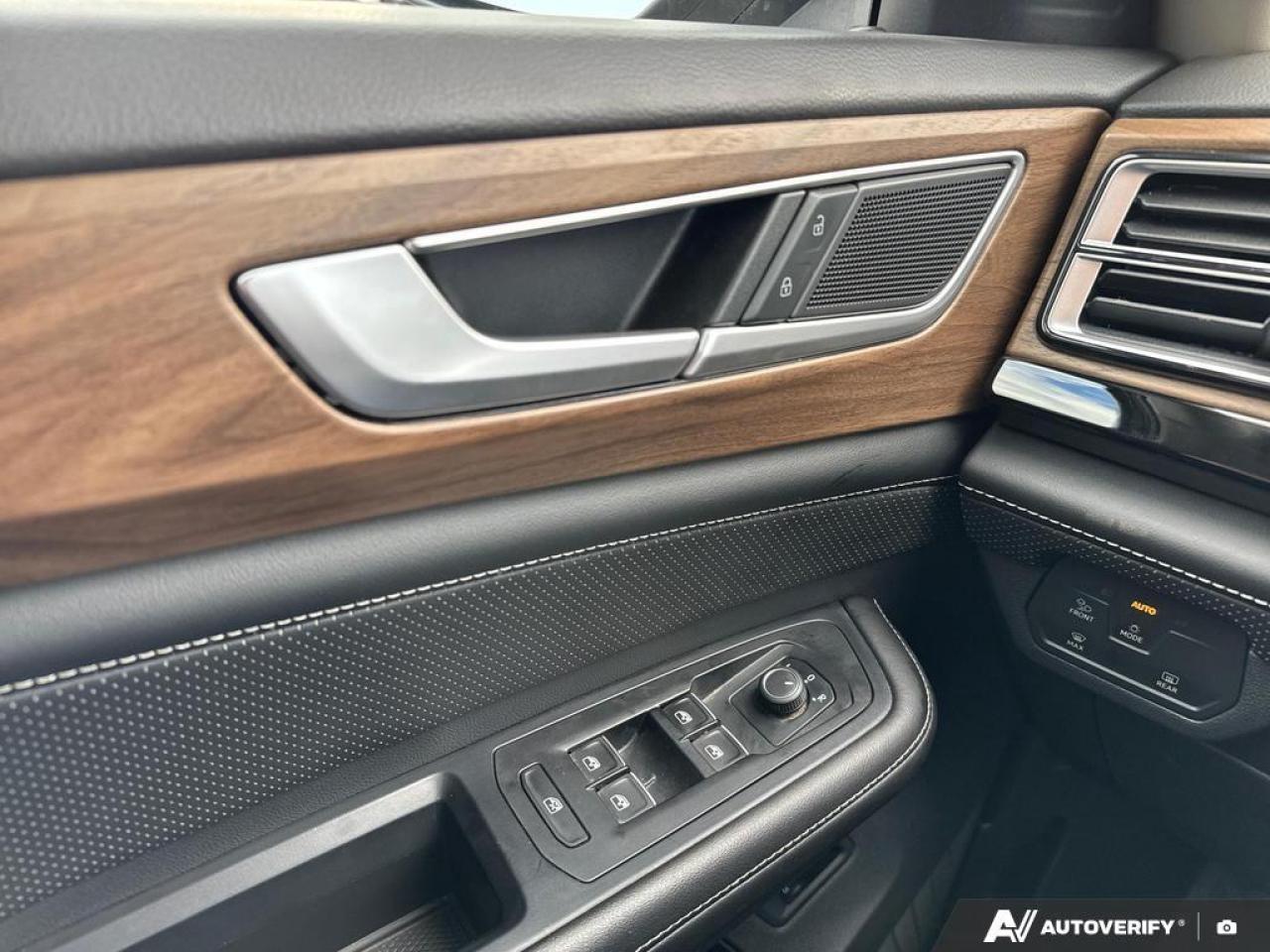 2024 Volkswagen Atlas 2.0 TSI Comfortline BACKUP CAM   BLUETOOTH   HTD & Photo