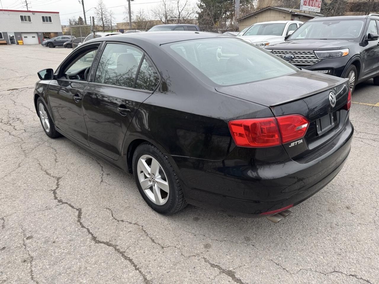 2013 Volkswagen Jetta Sedan Jetta Sedan 4dr Man Base Photo