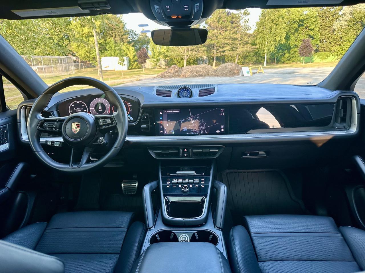 2024 Porsche Cayenne S COUPE PREM PLUS SPORTS CHRONO WARRNTY FINANCING Photo