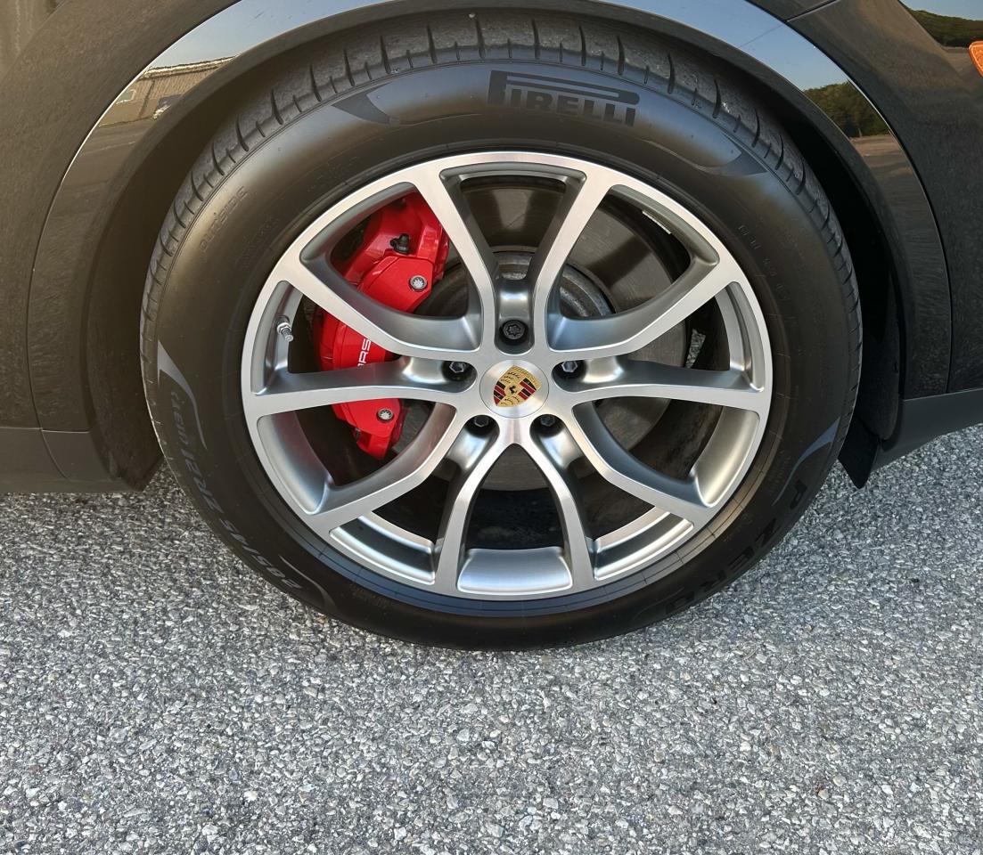 2024 Porsche Cayenne S COUPE PREM PLUS SPORTS CHRONO WARRNTY FINANCING Photo