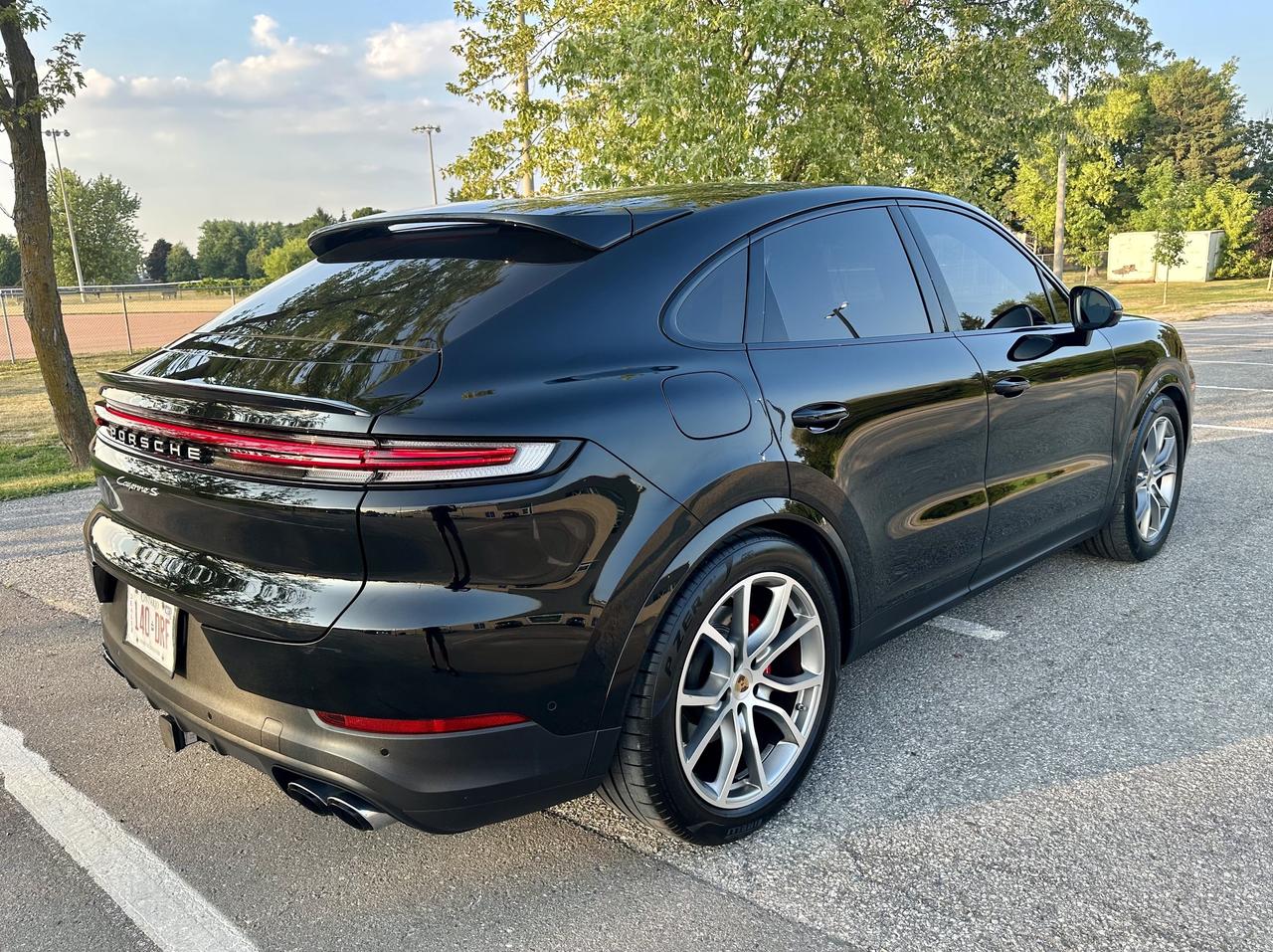 2024 Porsche Cayenne S COUPE PREM PLUS SPORTS CHRONO WARRNTY FINANCING Photo3