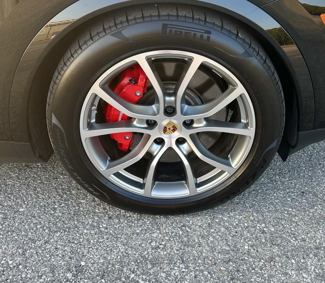 2024 Porsche Cayenne S COUPE PREM PLUS SPORTS CHRONO WARRNTY FINANCING Photo