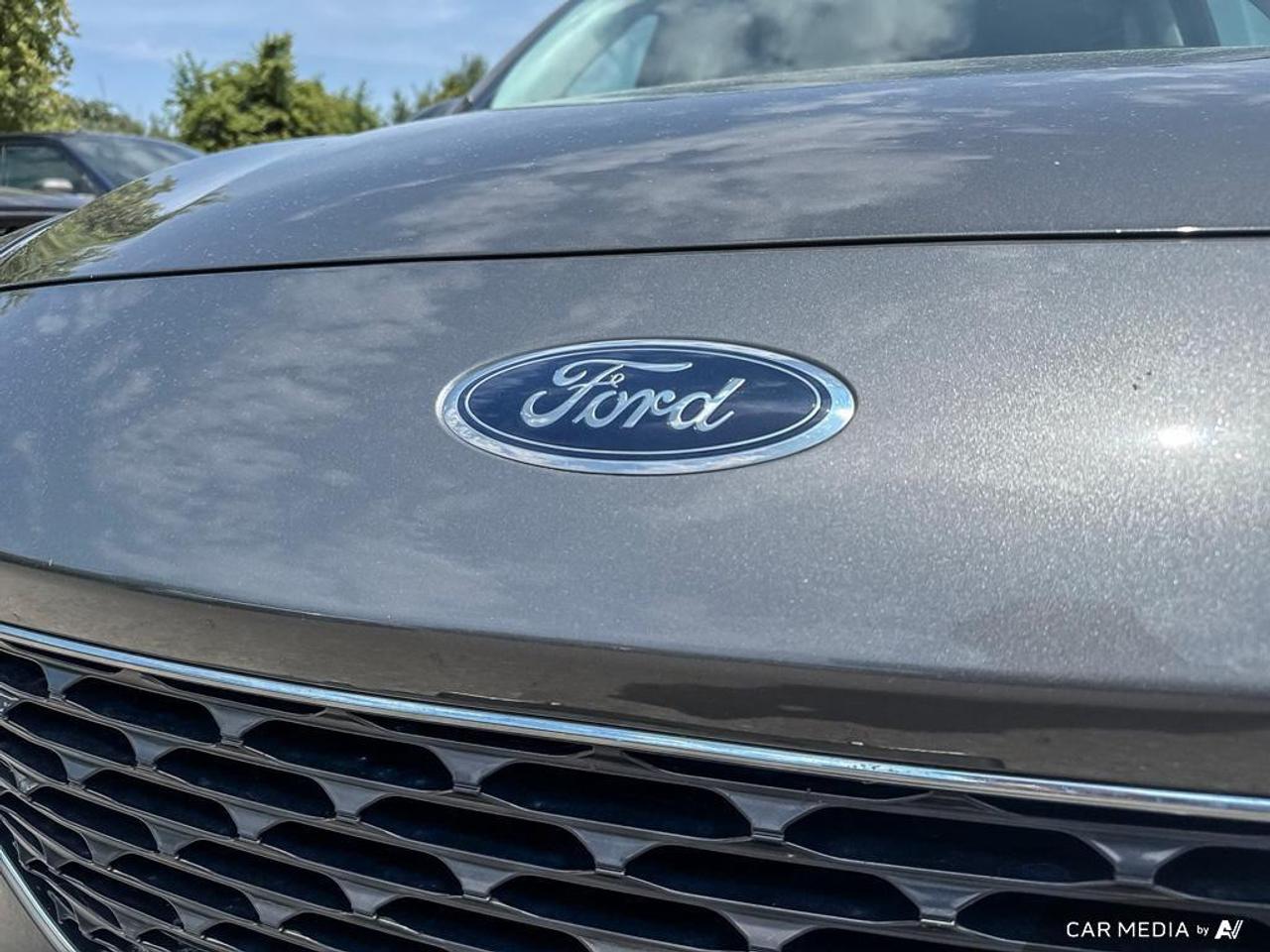 2021 Ford Escape SEL BACKUP CAM   BLUETOOTH   HTD SEATS   KEYLESS E Photo