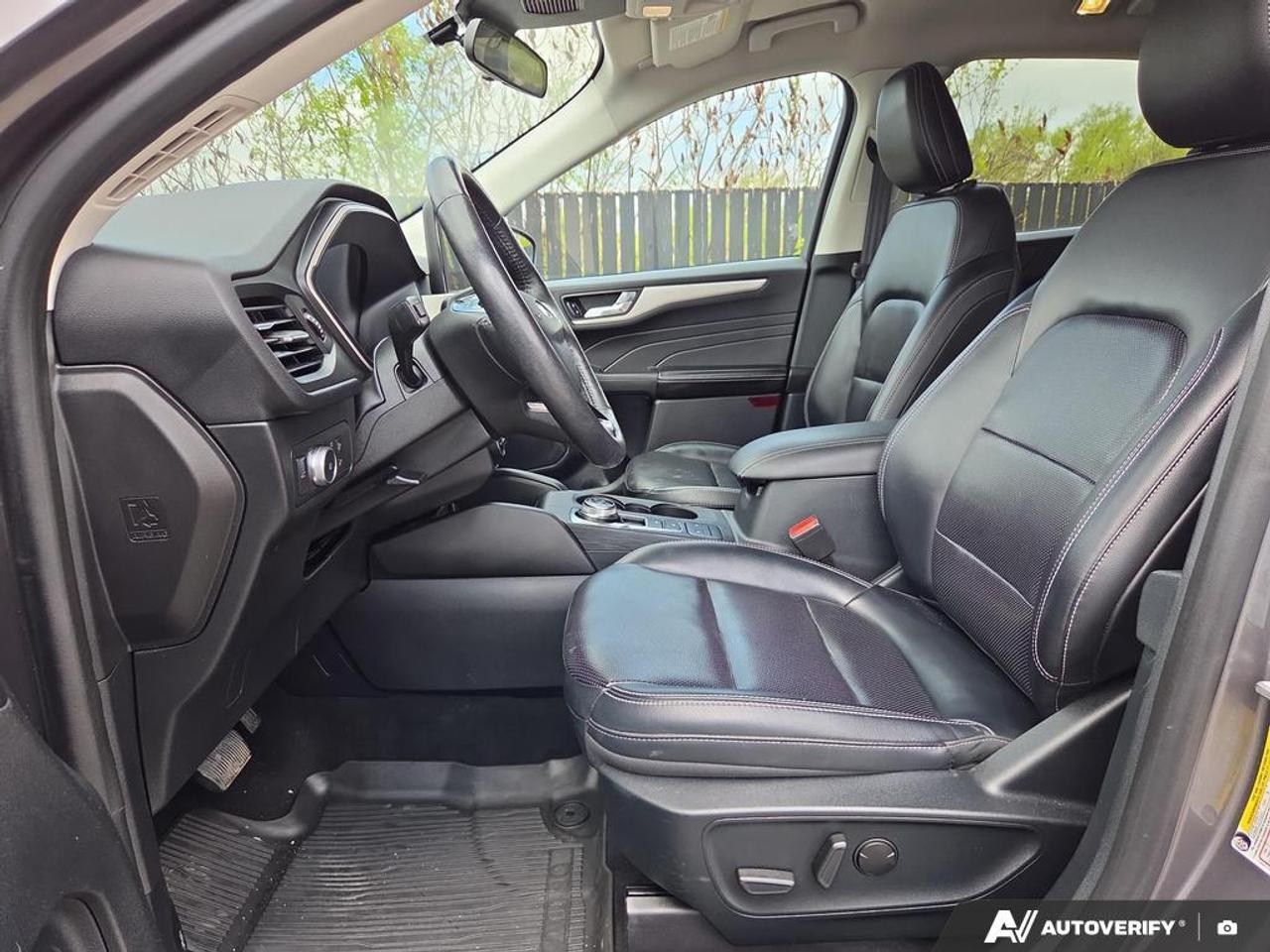 2021 Ford Escape SEL BACKUP CAM   BLUETOOTH   HTD SEATS   KEYLESS E Photo