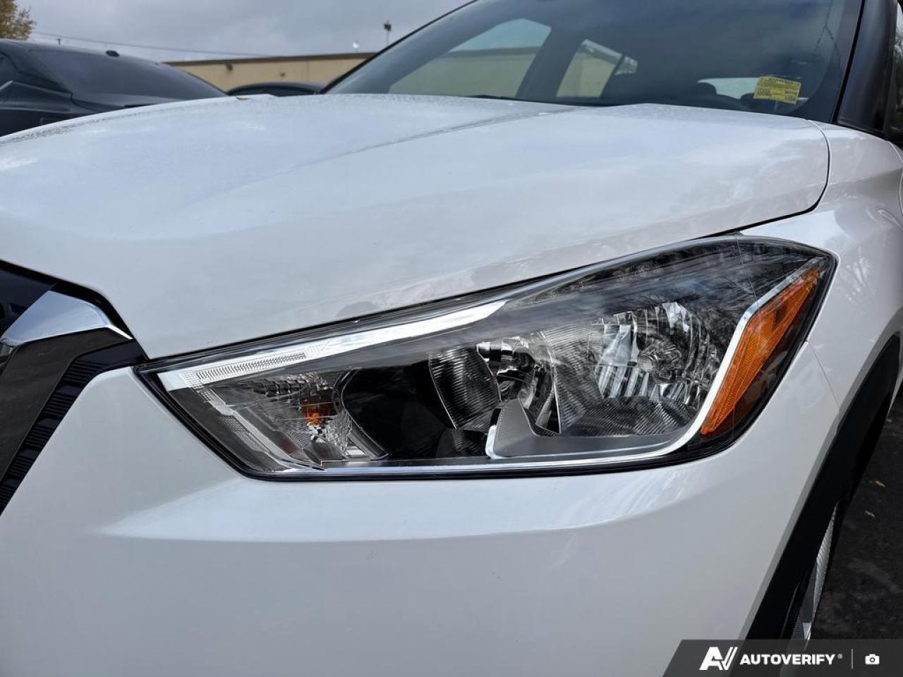 2020 Nissan Kicks S BACKUP CAM   BLUETOOTH   KEYLESS ENTRY   LANE AS Photo