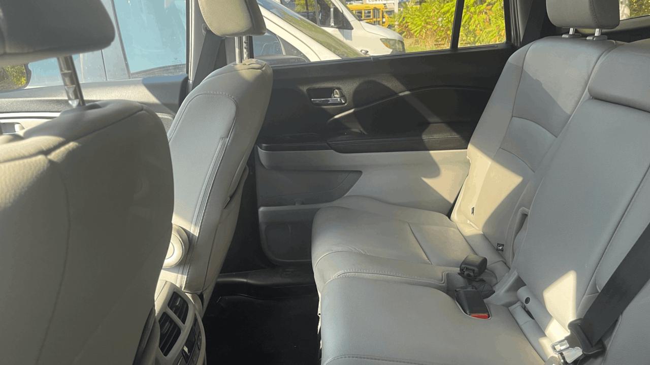 2019 Honda Pilot EX-L Navi AWD Photo4