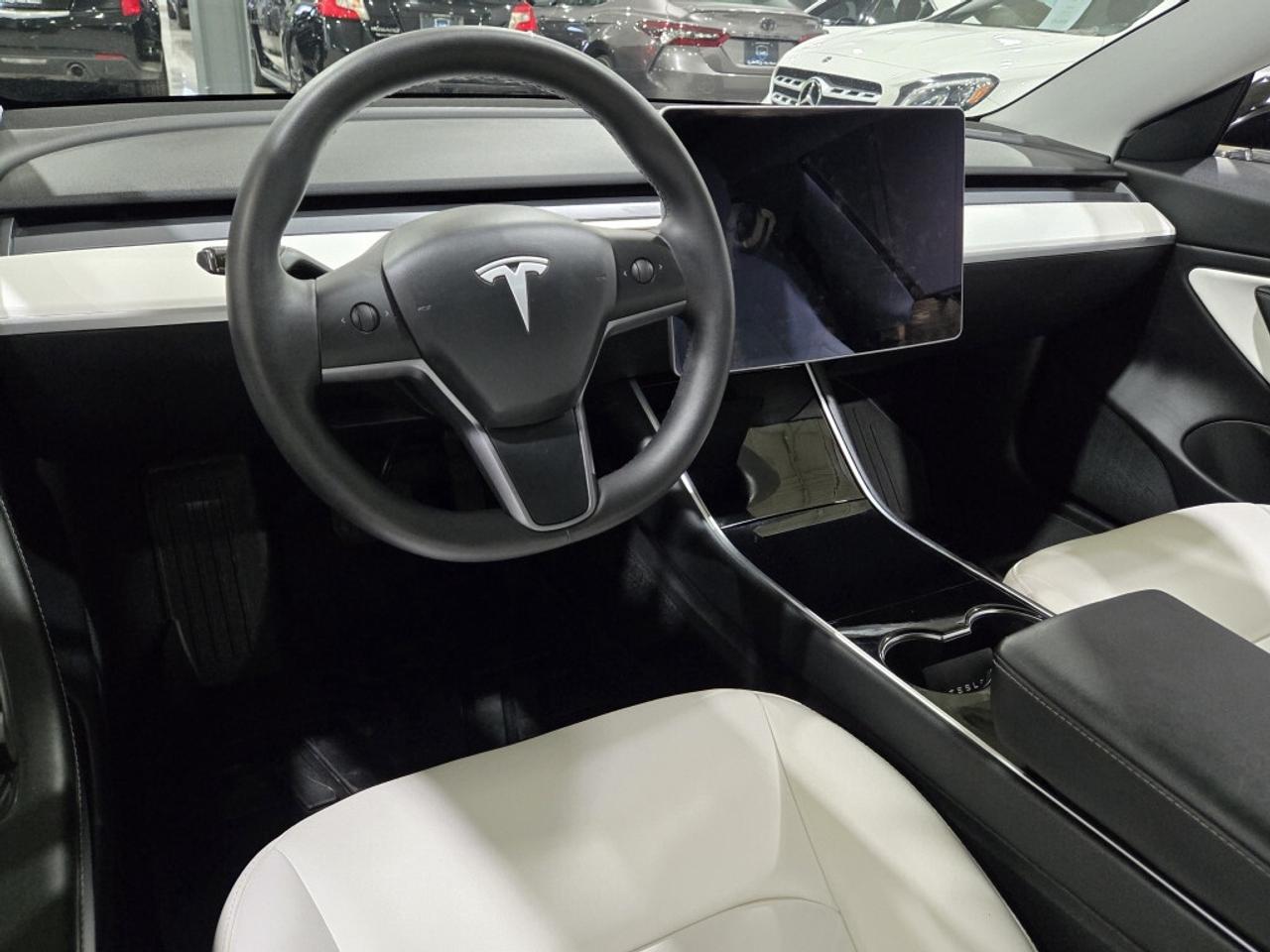 2020 Tesla Model 3 Standard Plus One Owner No Accidents Rear Spoiler Photo