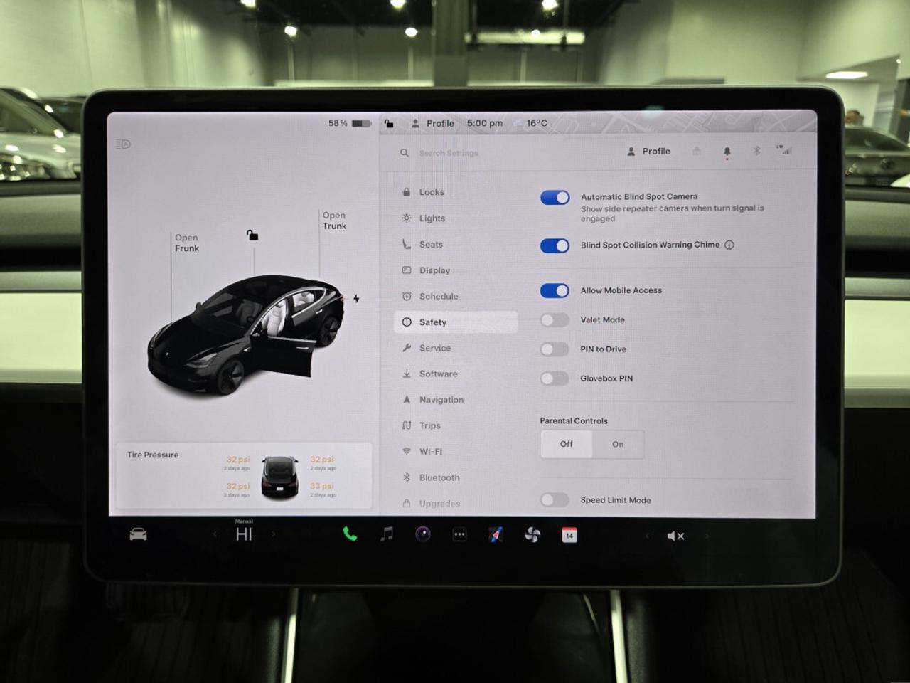 2020 Tesla Model 3 Standard Plus One Owner No Accidents Rear Spoiler Photo