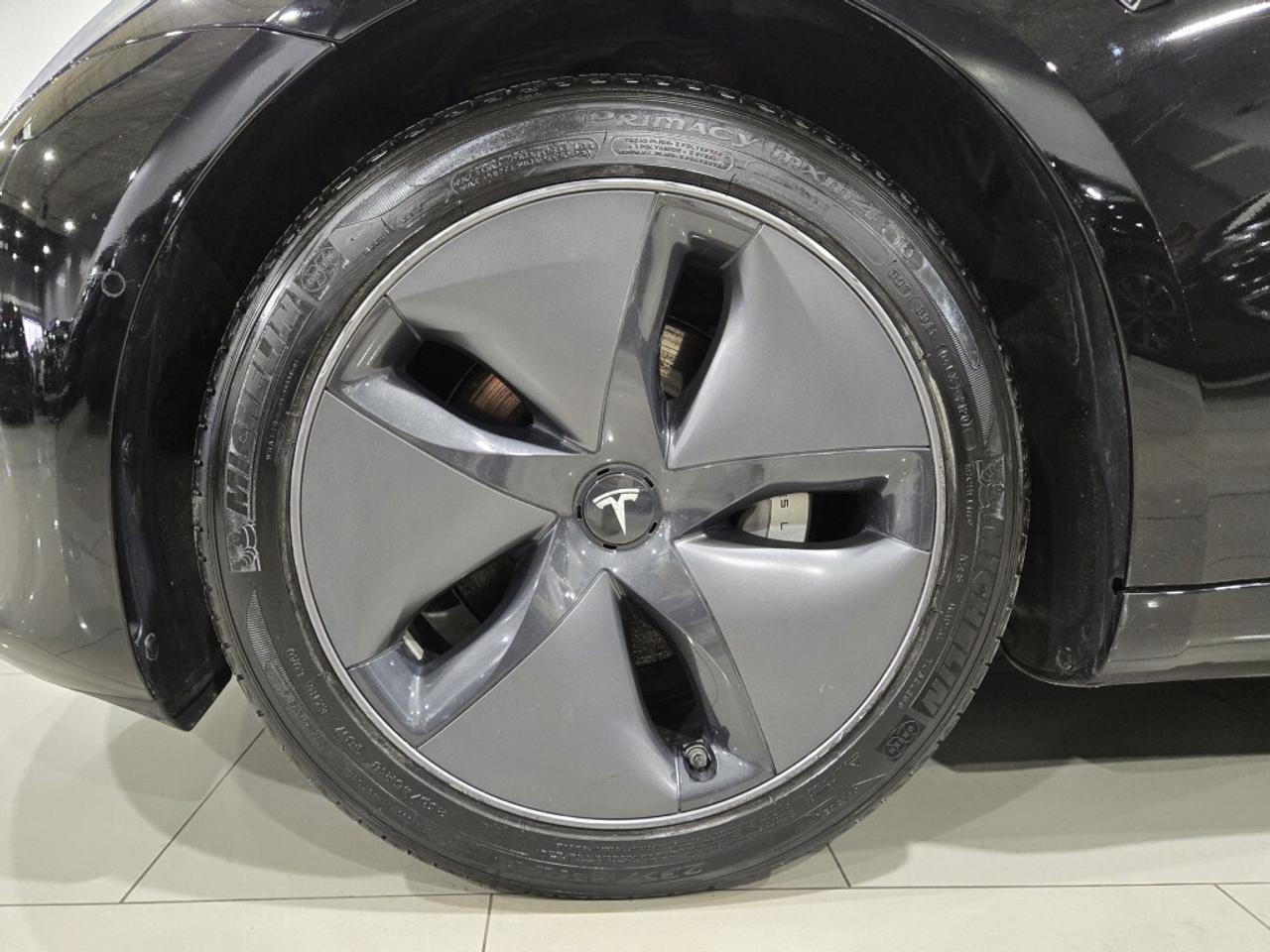 2020 Tesla Model 3 Standard Plus One Owner No Accidents Rear Spoiler Photo