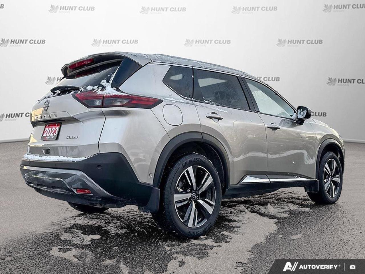 2023 Nissan Rogue SL Photo