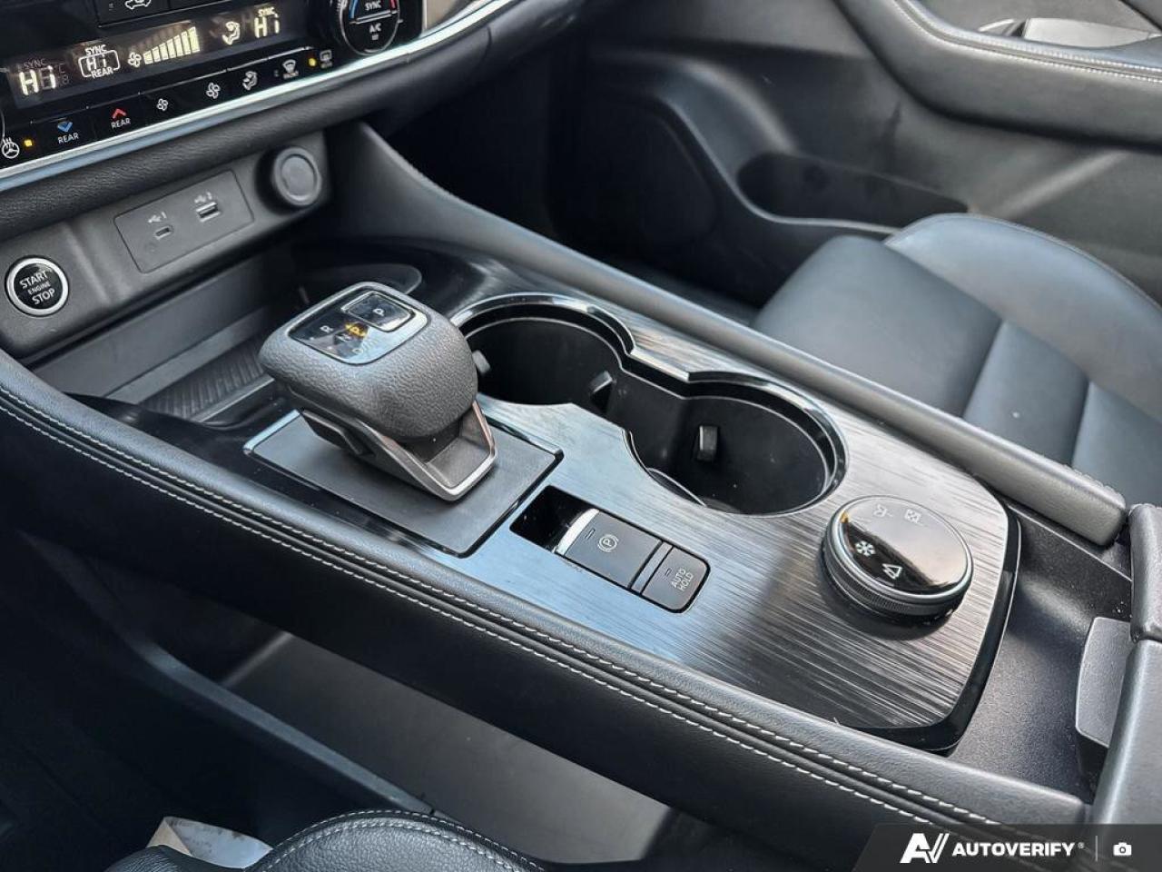 2023 Nissan Rogue SL Photo