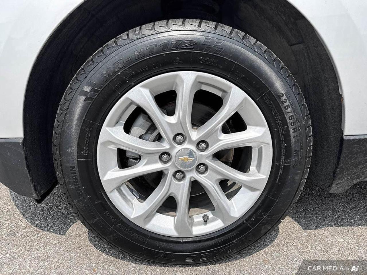 2019 Chevrolet Equinox LS BACKUP CAM   BLUETOOTH   HTD SEATS   KEYLESS EN Photo