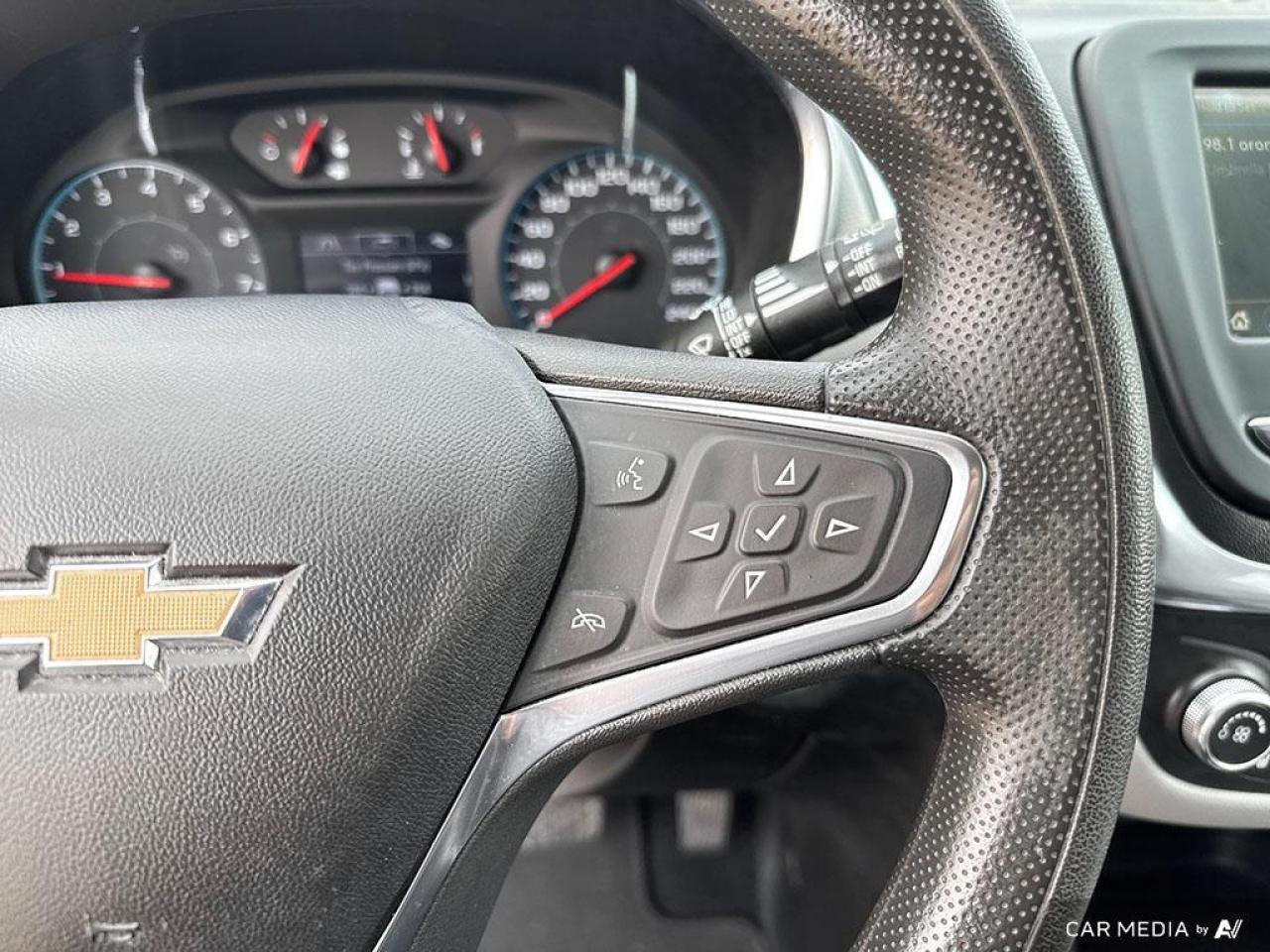 2019 Chevrolet Equinox LS BACKUP CAM   BLUETOOTH   HTD SEATS   KEYLESS EN Photo