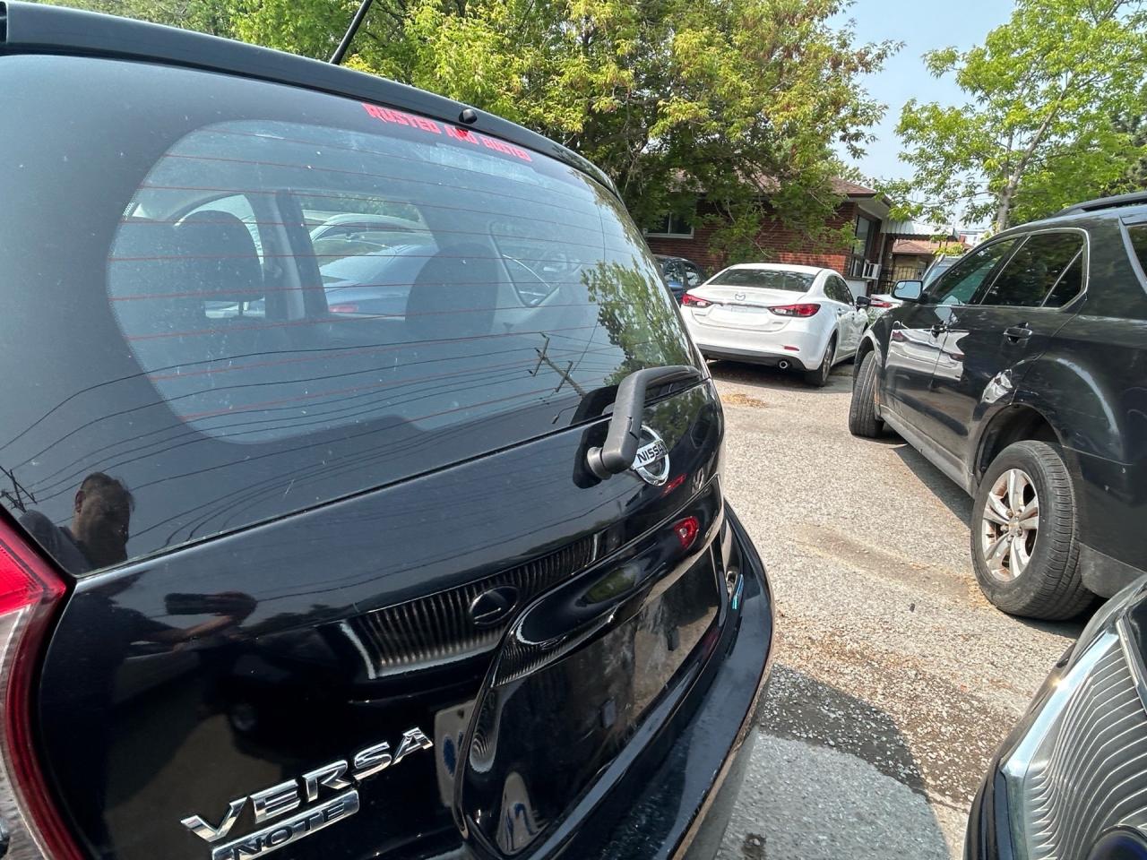 2015 Nissan Versa Note 5dr HB Man 1.6 S Photo