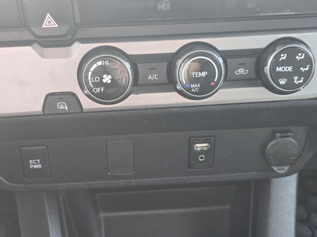 2017 Toyota Tacoma SR 4x2 Access Cab 127.4 in. WB Photo
