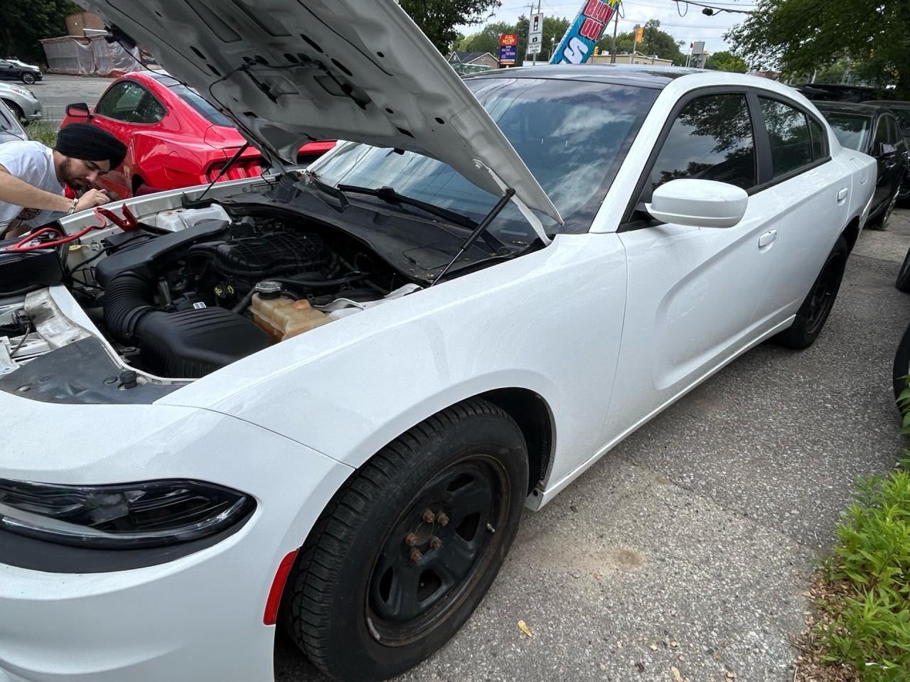 2017 Dodge Charger 4DR SDN POLICE RWD Photo4