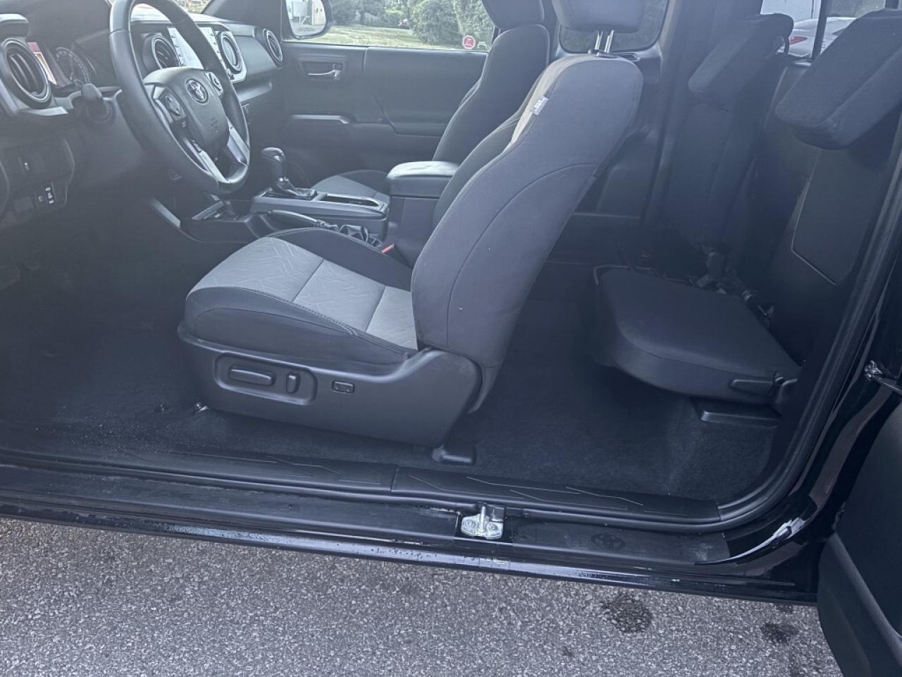 2022 Toyota Tacoma 4x4 Access  Cab Automatic Photo