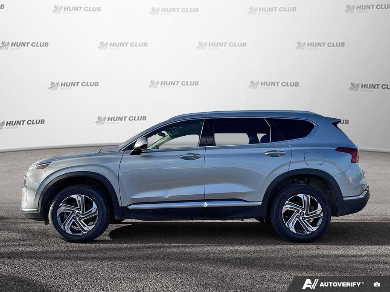 2023 Hyundai Santa Fe Preferred Photo3