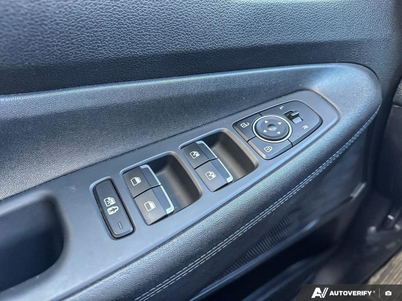 2023 Hyundai Santa Fe Preferred Photo