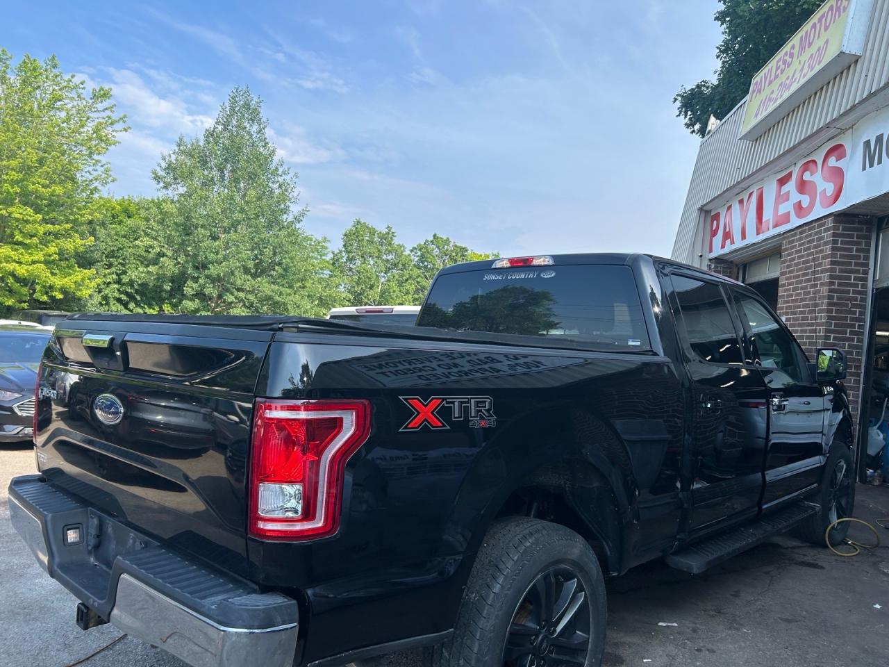 2017 Ford F-150 4WD SuperCrew 145 XL Photo4