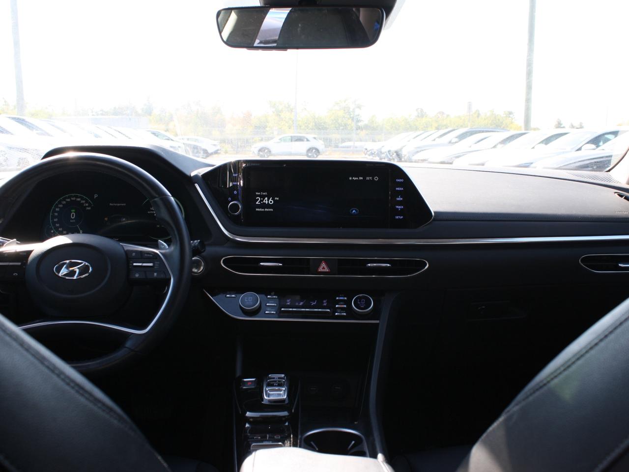 2023 Hyundai Sonata Hybrid Ultimate / Leather / Heated Seats / Sunroof / Nav Photo