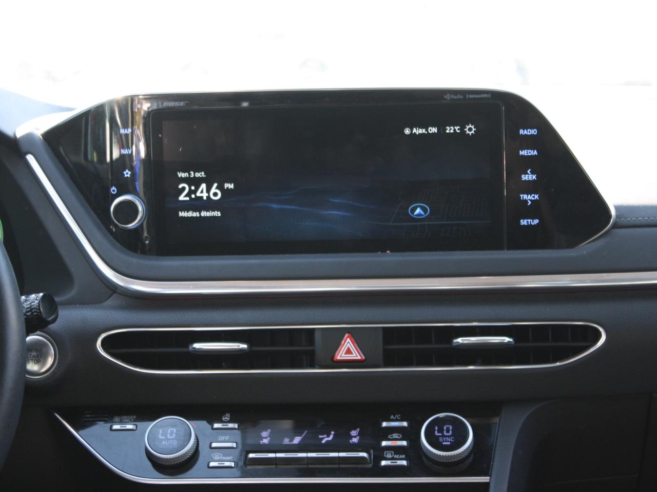 2023 Hyundai Sonata Hybrid Ultimate / Leather / Heated Seats / Sunroof / Nav Photo