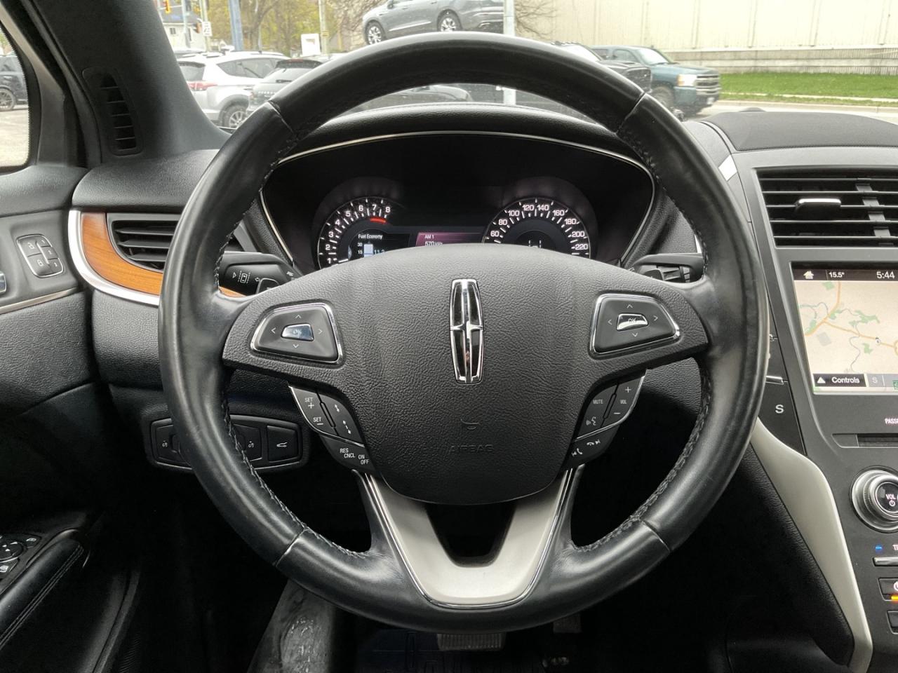 2019 Lincoln MKC Reserve AWD - LTHR! NAV! BACK-UP CAM! BSM! PANO RO Photo