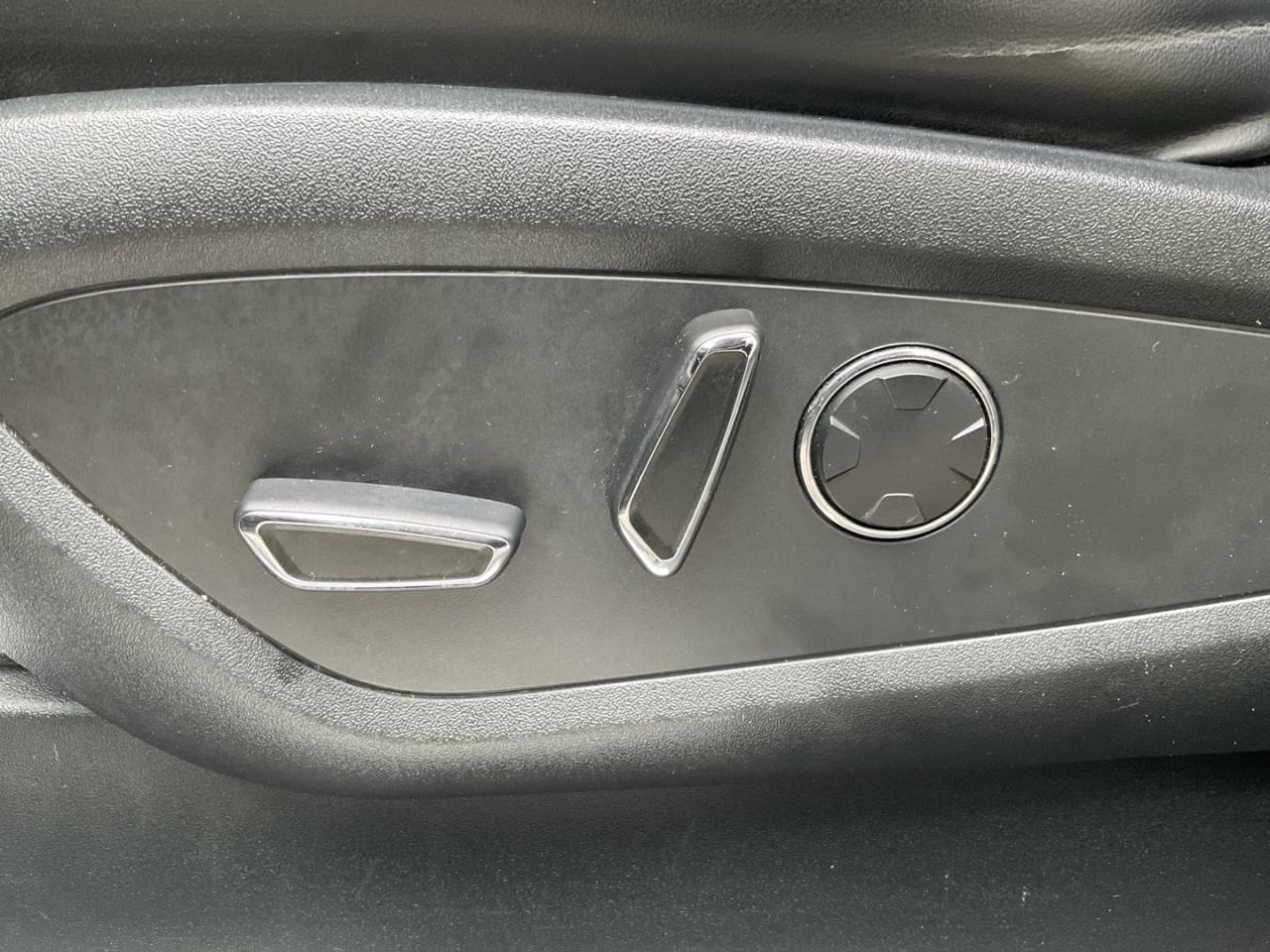 2019 Lincoln MKC Reserve AWD - LTHR! NAV! BACK-UP CAM! BSM! PANO RO Photo