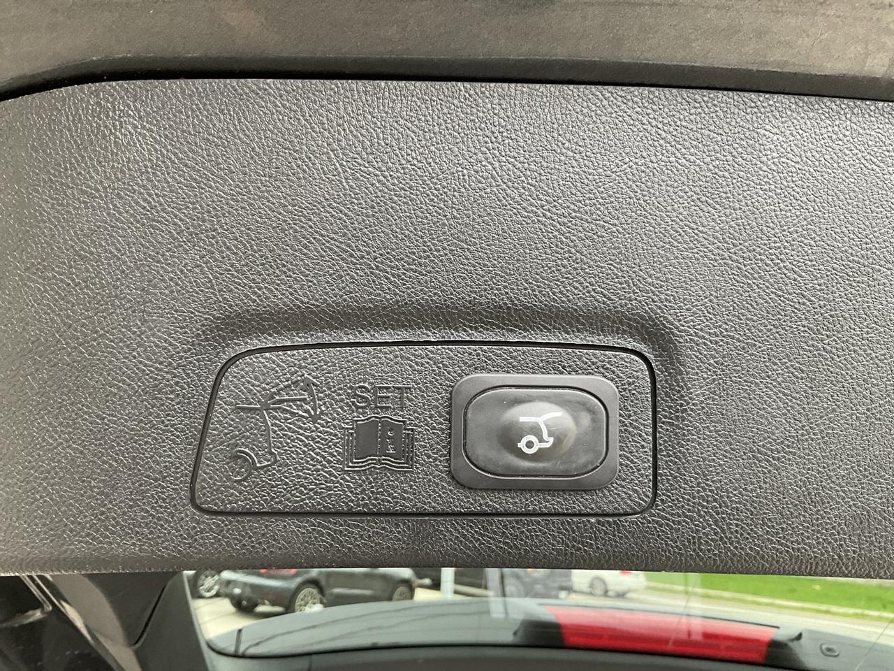2019 Lincoln MKC Reserve AWD - LTHR! NAV! BACK-UP CAM! BSM! PANO RO Photo