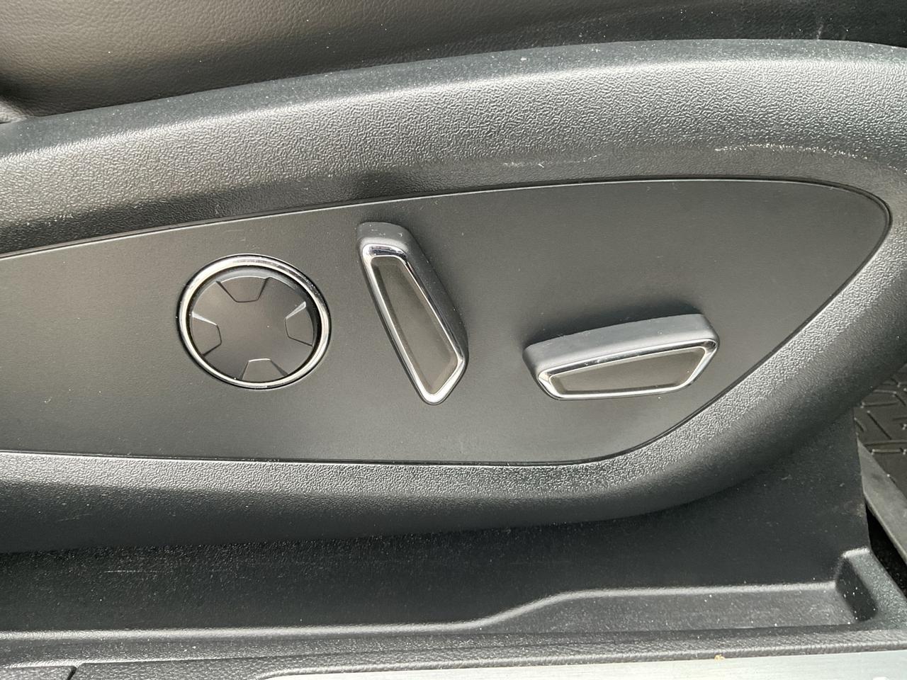 2019 Lincoln MKC Reserve AWD - LTHR! NAV! BACK-UP CAM! BSM! PANO RO Photo