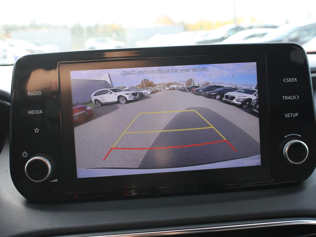 2022 Hyundai Santa Fe Essential AWD / Heated Seats / Bluetooth / Camera Photo