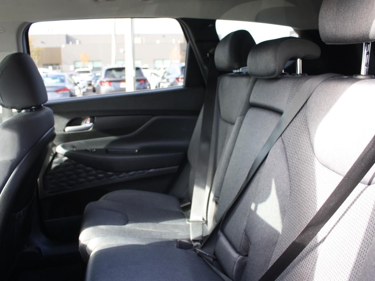 2022 Hyundai Santa Fe Essential AWD / Heated Seats / Bluetooth / Camera Photo