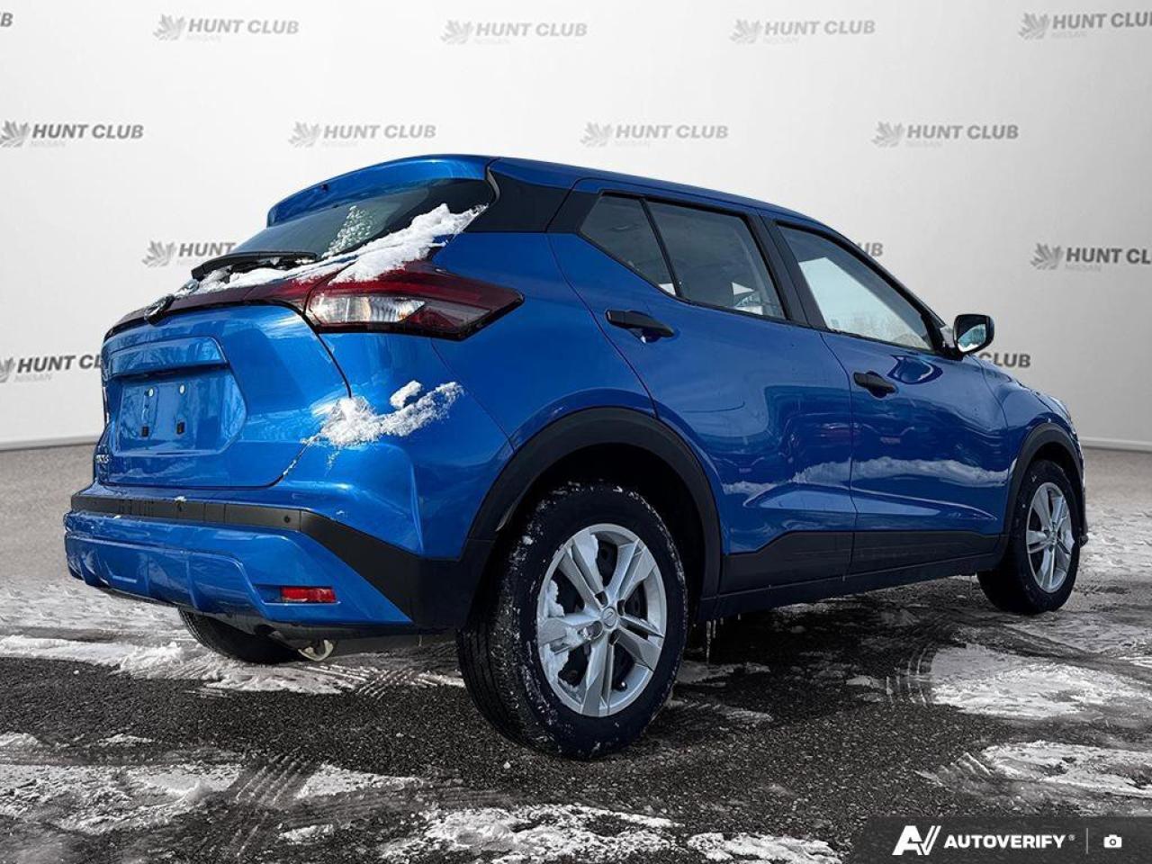 2023 Nissan Kicks S Photo