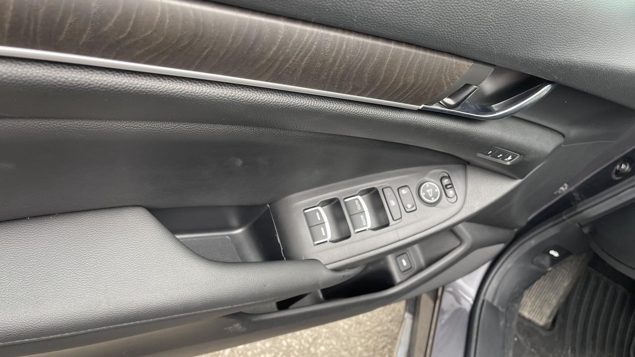 2021 Honda Accord Sedan Touring CVT Photo