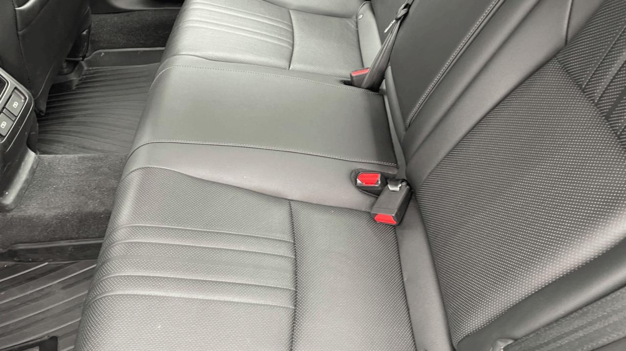 2021 Honda Accord Touring CVT Photo3
