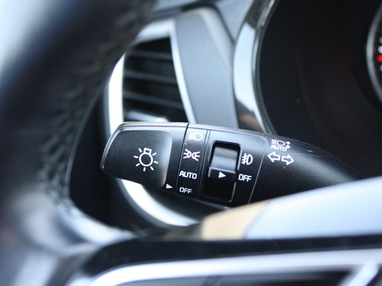 2021 Kia Seltos SX Turbo AWD / Heated Seats / Sunroof / Nav Photo