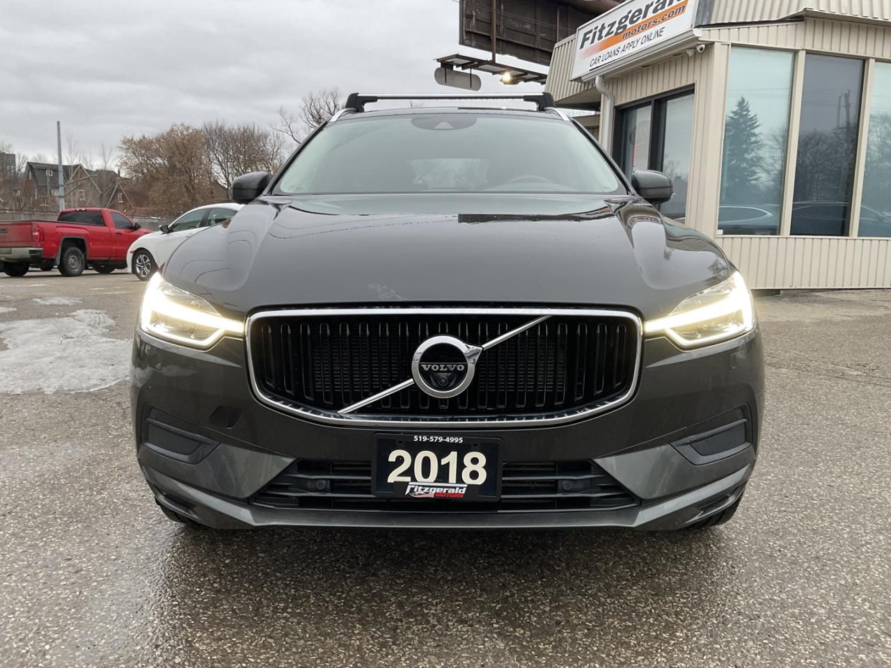 2018 Volvo XC60 T6 Momentum AWD - LTHR! NAV! 360 CAM! BSM! PANO RO Photo