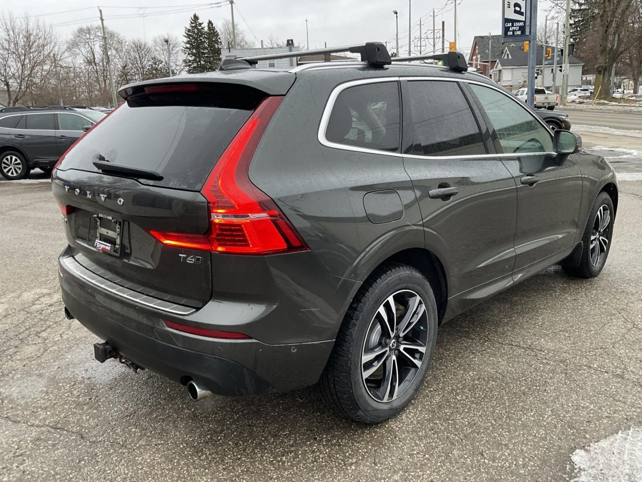 2018 Volvo XC60 T6 Momentum AWD - LTHR! NAV! 360 CAM! BSM! PANO RO Photo