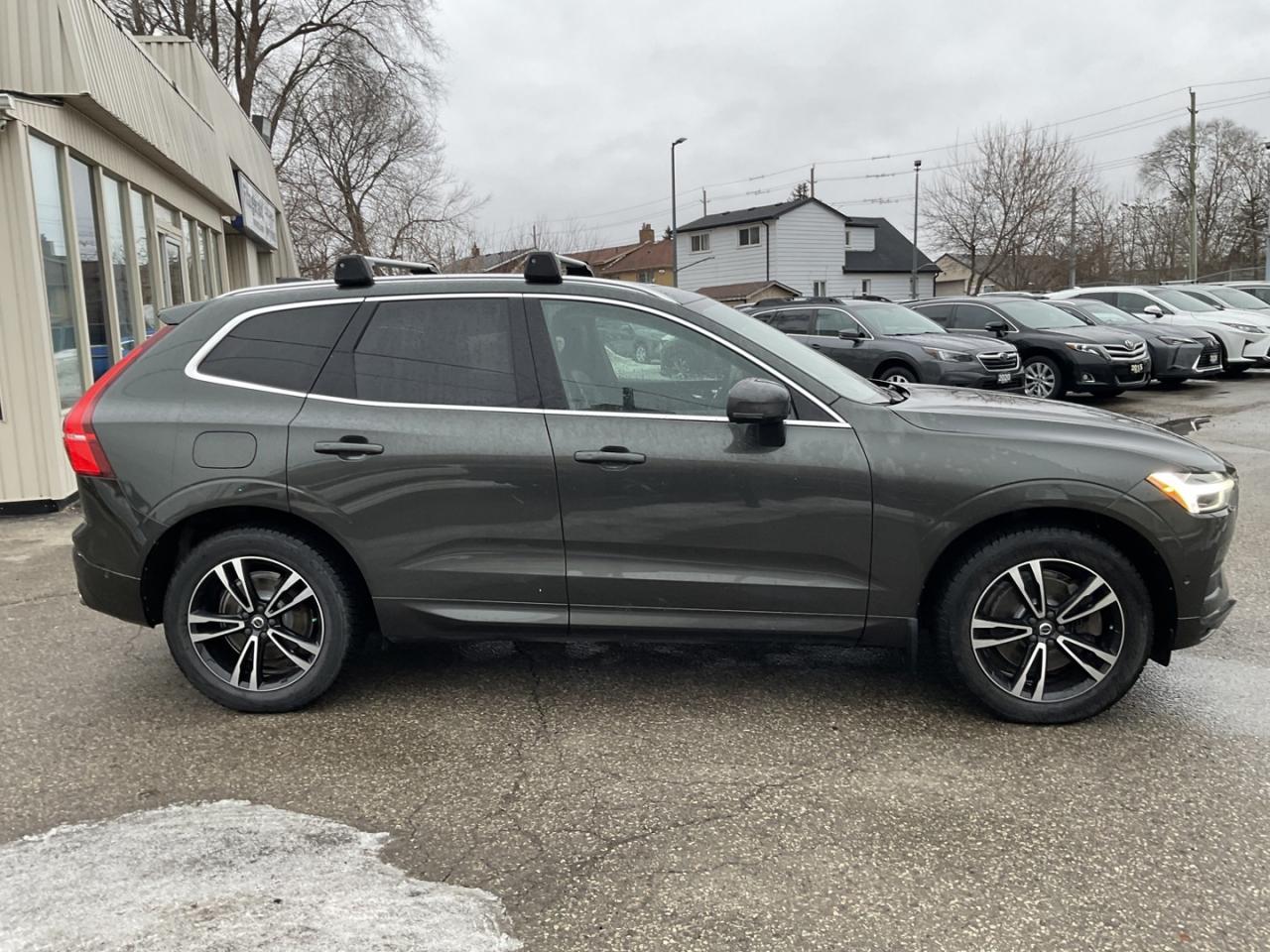 2018 Volvo XC60 T6 Momentum AWD - LTHR! NAV! 360 CAM! BSM! PANO RO Photo