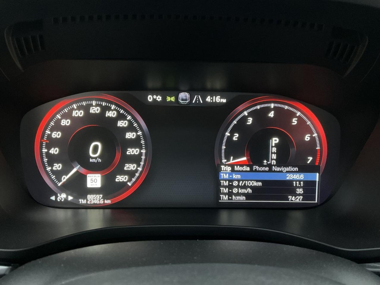 2018 Volvo XC60 T6 Momentum AWD - LTHR! NAV! 360 CAM! BSM! PANO RO Photo