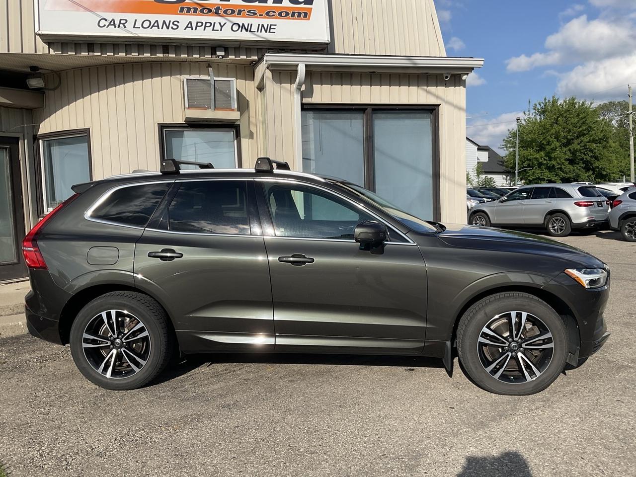 2018 Volvo XC60 T6 Momentum AWD - LTHR! NAV! 360 CAM! BSM! PANO RO Photo