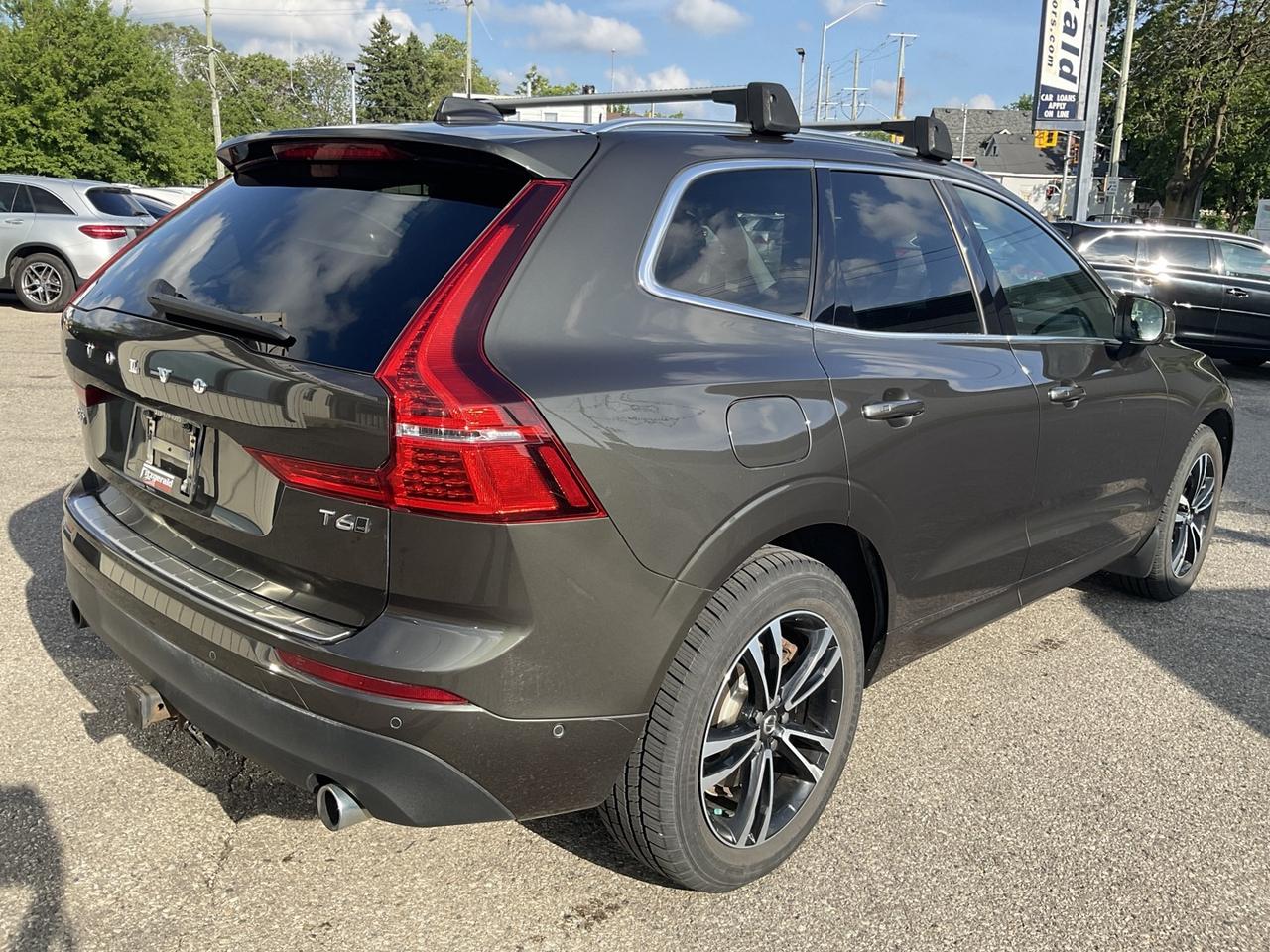 2018 Volvo XC60 T6 Momentum AWD - LTHR! NAV! 360 CAM! BSM! PANO RO Photo
