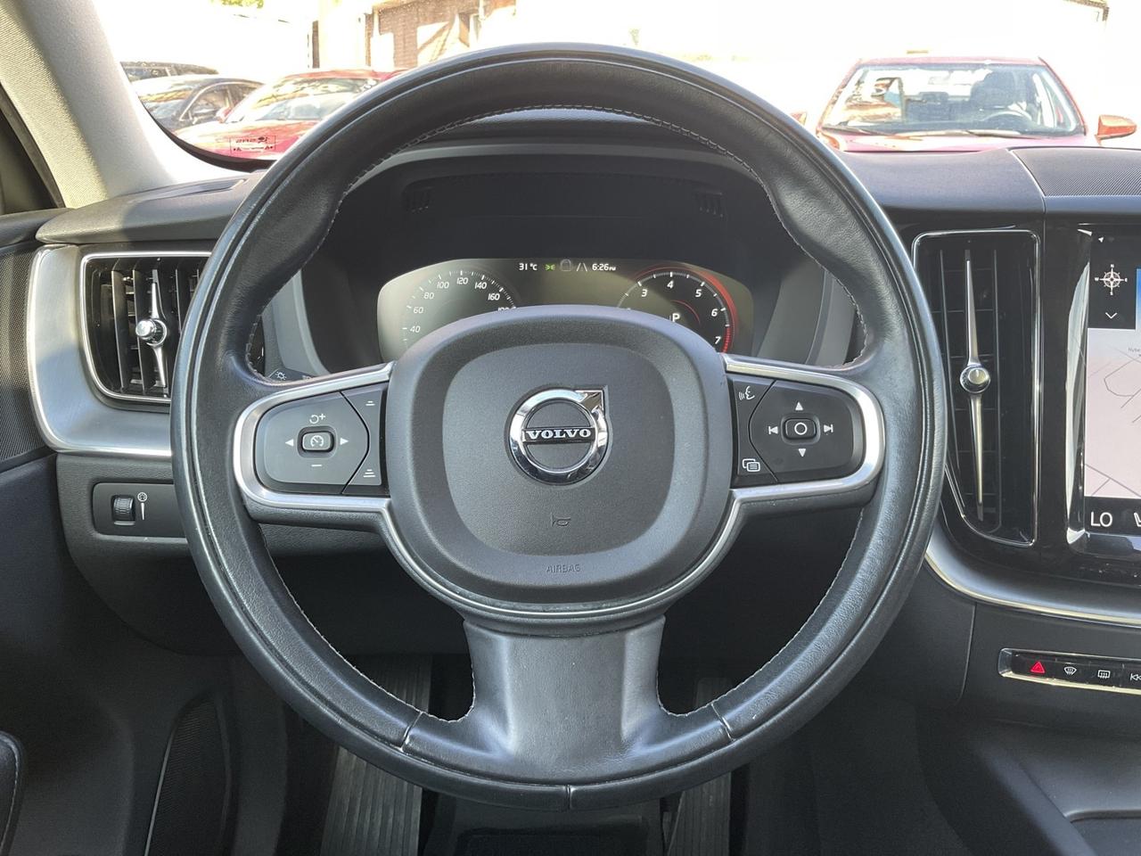 2018 Volvo XC60 T6 Momentum AWD - LTHR! NAV! 360 CAM! BSM! PANO RO Photo