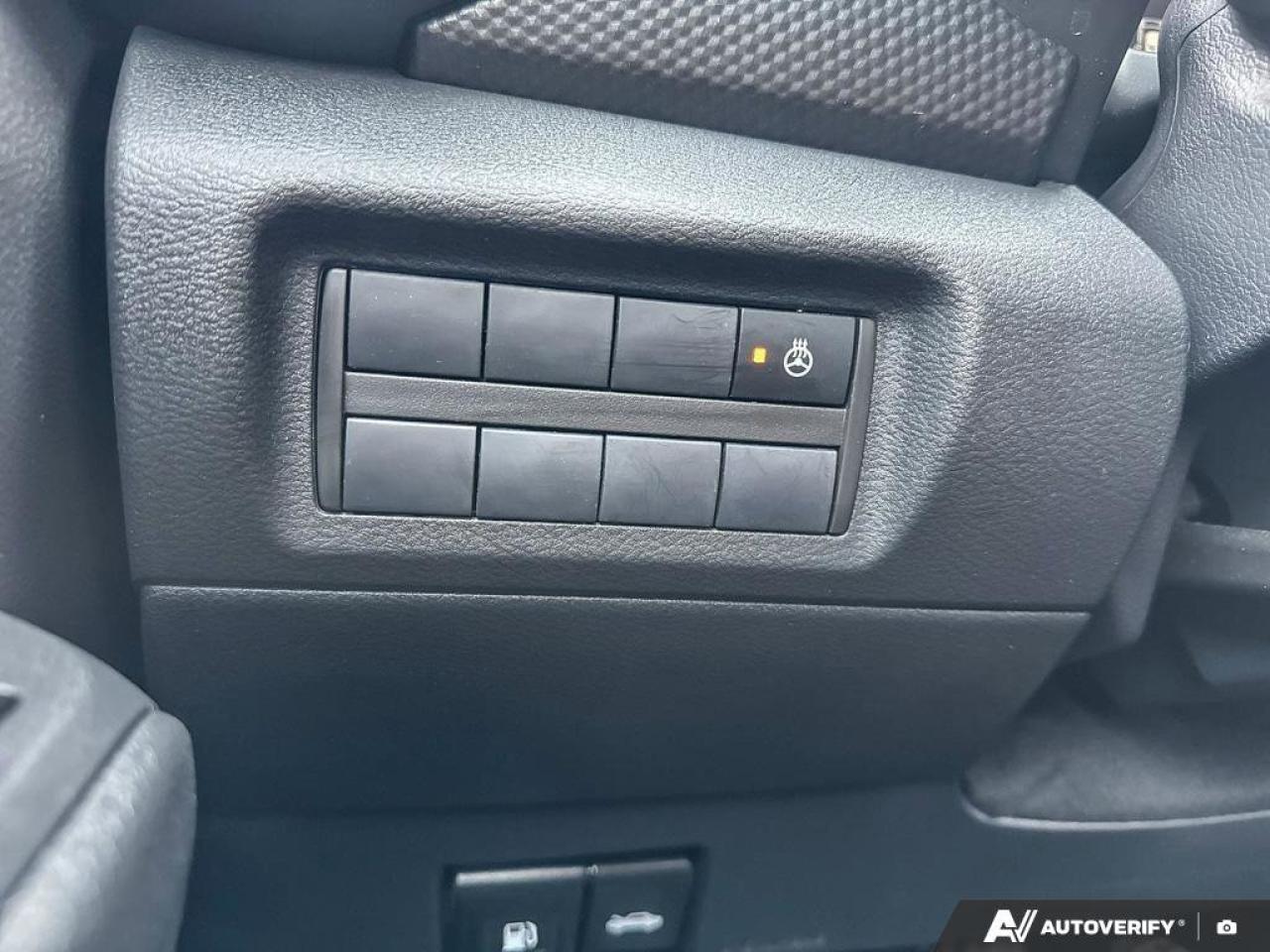 2024 Nissan Kicks SV Photo