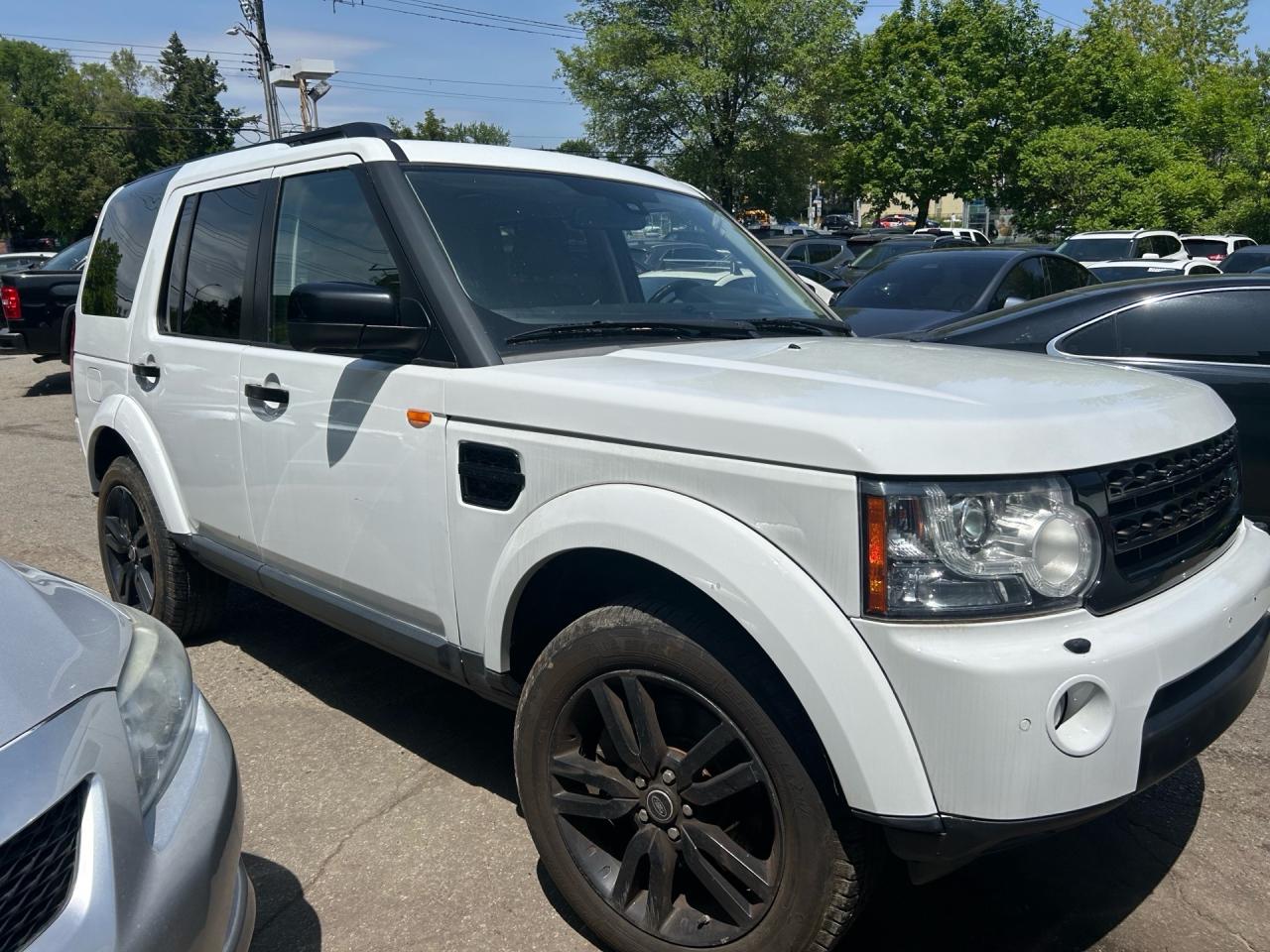 2013 Land Rover LR4 4WD 4dr V8 LUX Photo