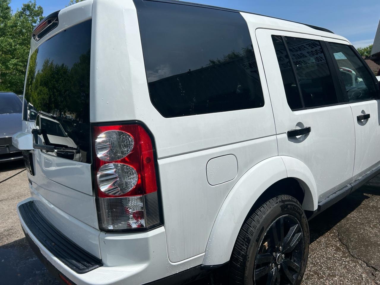 2013 Land Rover LR4 4WD 4dr V8 LUX Photo