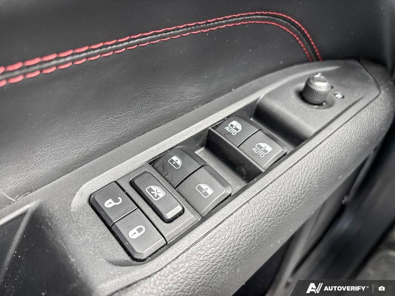 2024 Jeep Compass Trailhawk   Leather Seats   Remote Start   Apple C Photo