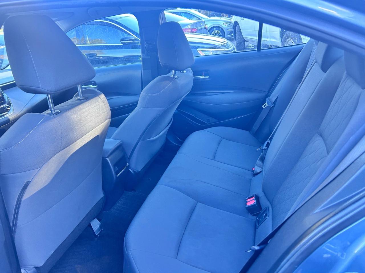 2020 Toyota Corolla LE CVT Photo3