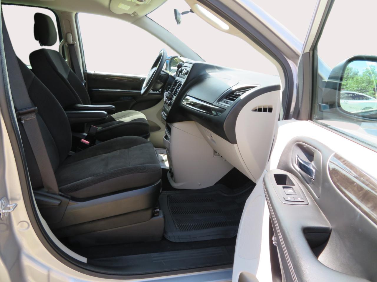 2017 Dodge Grand Caravan 4dr Wgn Canada Value Package Photo