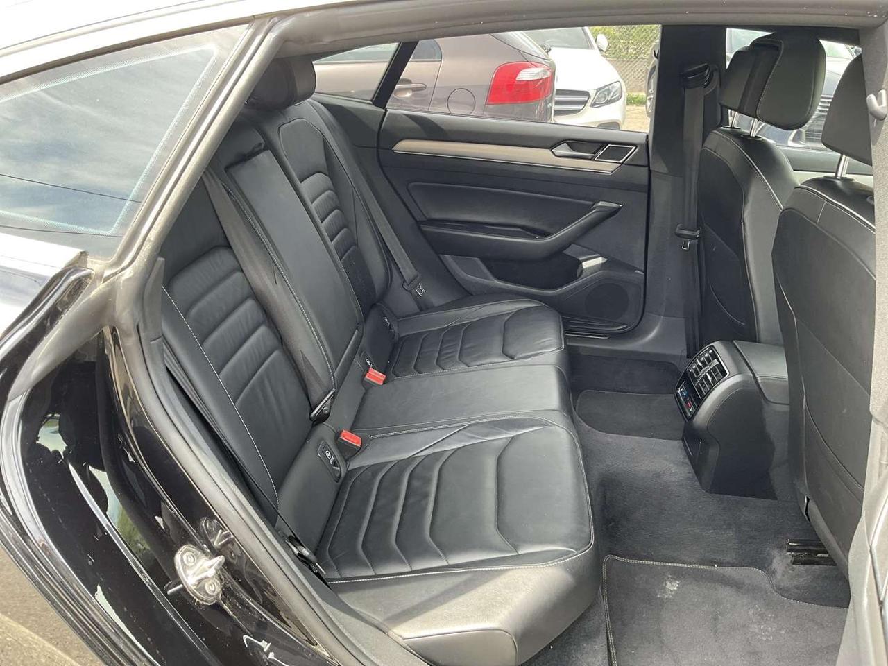 2019 Volkswagen Arteon 4Motion SEL w/ R-Line - LTHR! NAV! BACK-UP CAM! BSM! SUNROOF! Photo